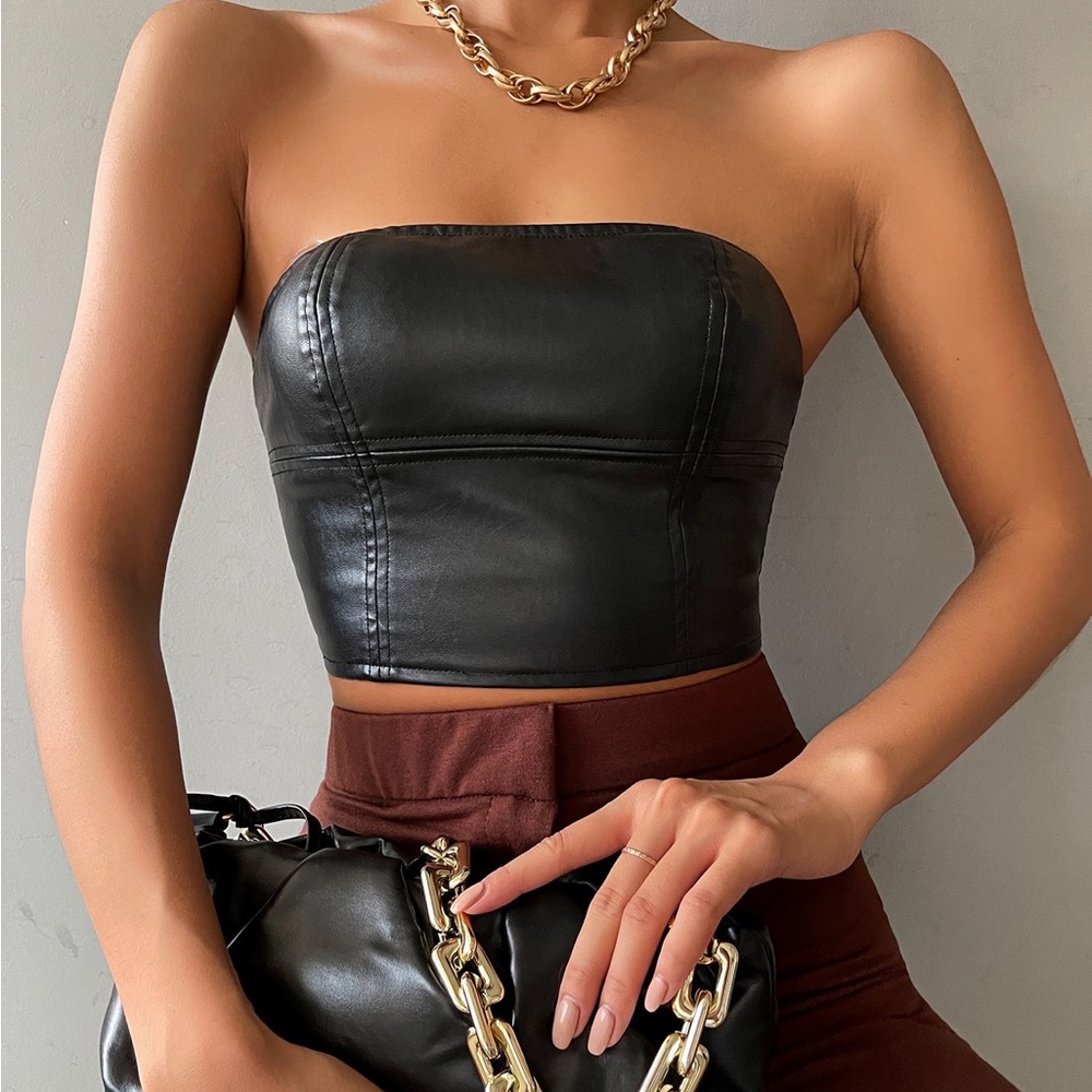 SHEIN - cropped PU leather tube top